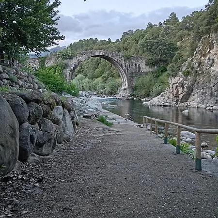 La Muralla De Gredos *